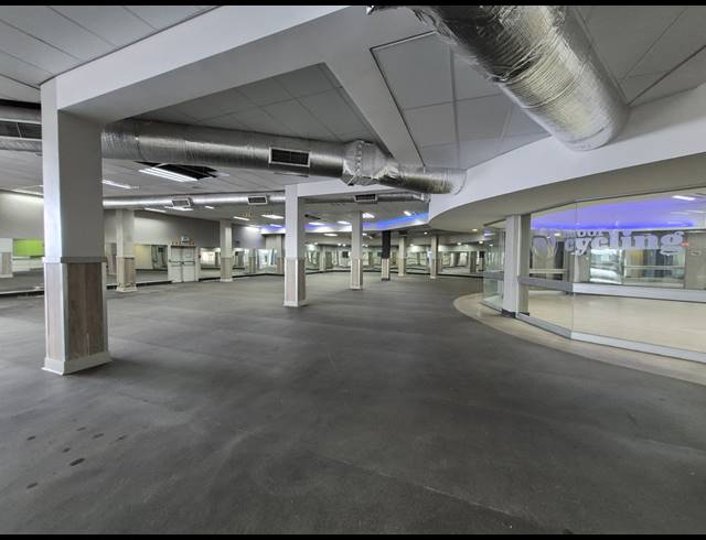2,355M² RETAIL TO LET IN CRAIGHALL